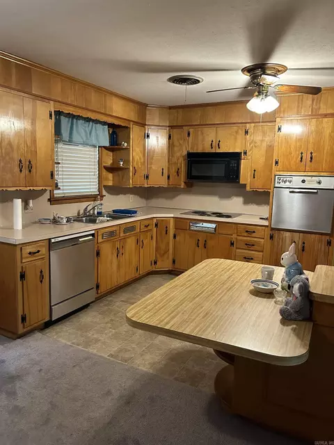 2206 W 40th Ave, Pine Bluff, AR 71603 photo 2