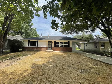 415 E Georgia St, Walnut Ridge, AR 72476 photo 3