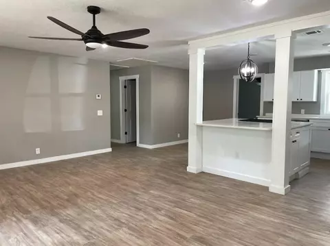 415 E Georgia St, Walnut Ridge, AR 72476 photo 6