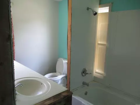 606 E North St, Benton, AR 72015 photo 11
