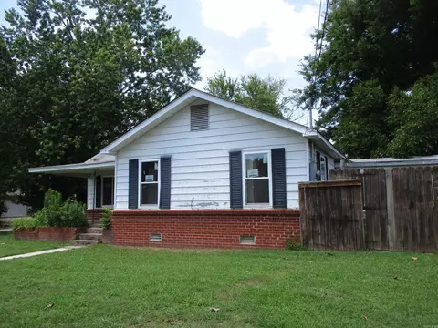 606 E North St, Benton, AR 72015 photo 3