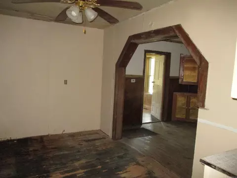 606 E North St, Benton, AR 72015 photo 19
