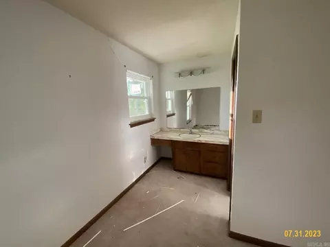 39 Carroll Cir, Mabelvale, AR 72103 photo 17