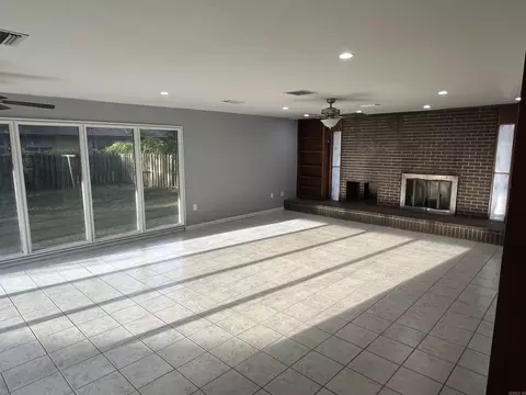 2403 W 41st Ave, Pine Bluff, AR 71603 photo 7