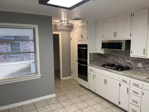 2403 W 41st Ave, Pine Bluff, AR 71603 photo 2