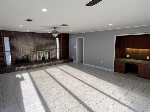 2403 W 41st Ave, Pine Bluff, AR 71603 photo 11