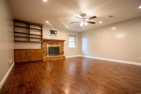 106 Devon Cv, Jacksonville, AR 72076 photo 5