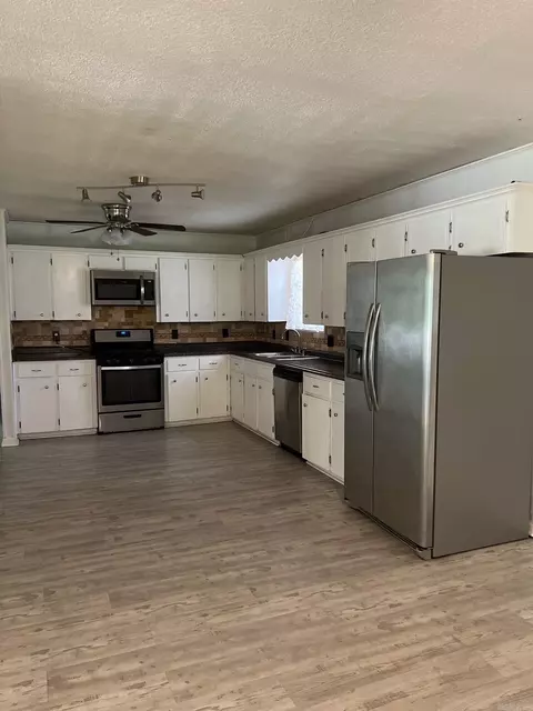 707 W Iowa St, Beebe, AR 72012 photo 4