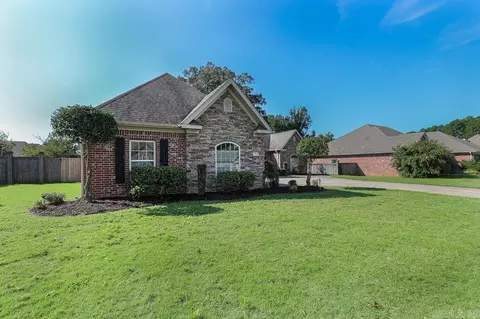 3204 Robbins Dr, Bryant, AR 72022 photo 2