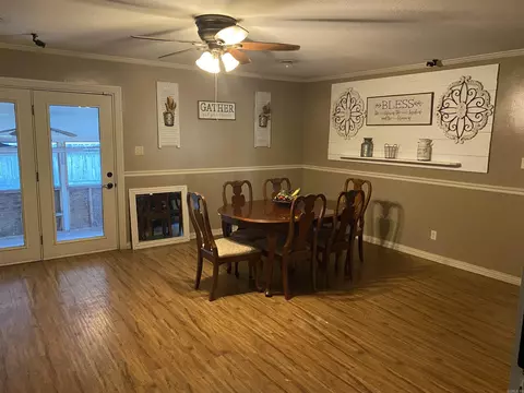 318 Barker St, Lonoke, AR 72086 photo 5