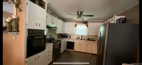 318 Barker St, Lonoke, AR 72086 photo 7