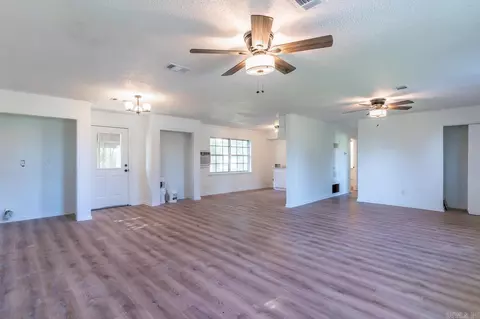 526 E Speedway, Trumann, AR 72472 photo 2