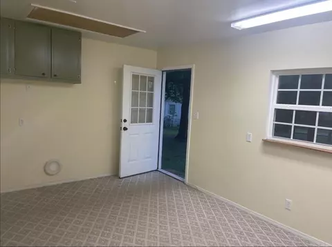 214 E Walker Dr, Dover, AR 72837 photo 5