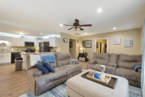 371 E Pine St, Batesville, AR 72501 photo 6