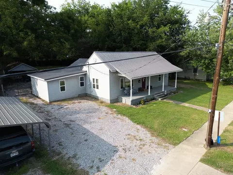 371 E Pine St, Batesville, AR 72501 photo 2