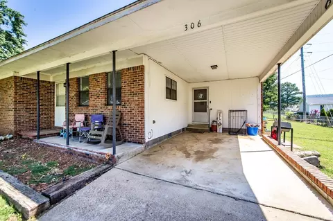 306 N Glade St, Marshall, AR 72650 photo 4