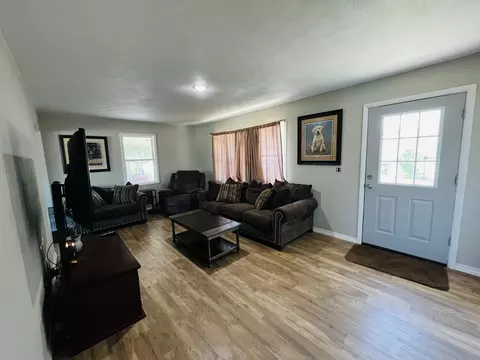 155 Utopia Dr, Melbourne, AR 72556 photo 3