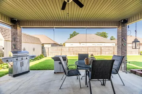3205 S Crescent Dr, Bryant, AR 72022 photo 6