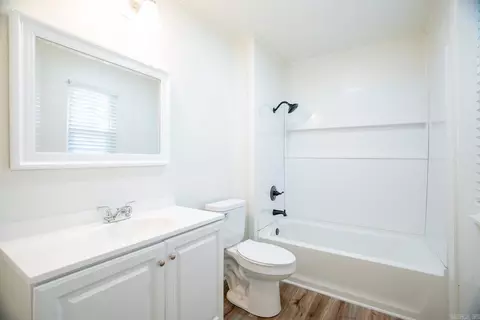 2219 E Lakeview Dr, Benton, AR 72015 photo 11