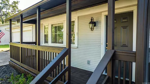 2219 E Lakeview Dr, Benton, AR 72015 photo 2