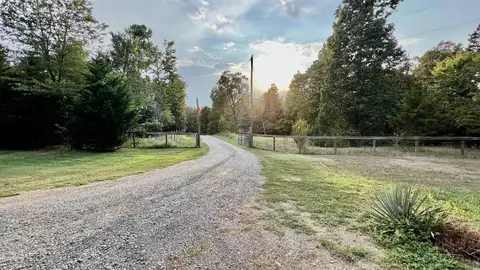 125 North Dr, Conway, AR 72034 photo 2