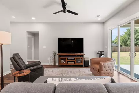 1685 Rohan Cir, Conway, AR 72032 photo 8