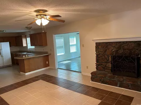 15 Arcadia Cir, Bryant, AR 72022 photo 4