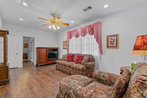 925 Clardy St, Malvern, AR 72104 photo 6
