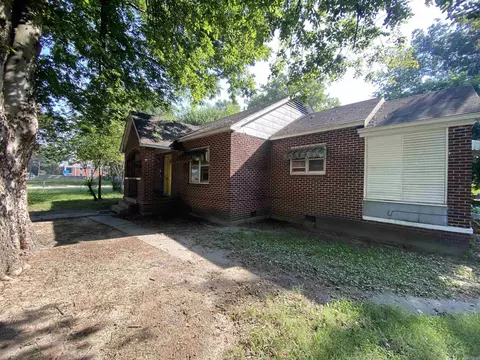 122 N Pine Ave, Trumann, AR 72472 photo 3