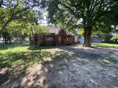 122 N Pine Ave, Trumann, AR 72472 photo 1