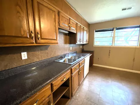 124 S Magnolia, Trumann, AR 72472 photo 6