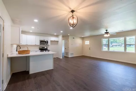 130 Cloverdale Blvd, Searcy, AR 72143 photo 7