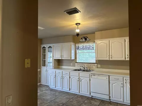 190 Keath Cir, Conway, AR 72034 photo 10