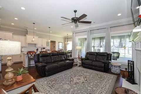 5703 Red Leaf, Benton, AR 72019 photo 5