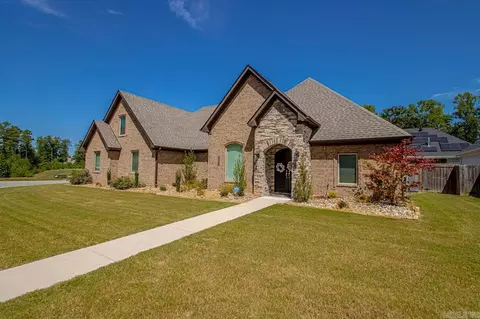 2324 Abigail St, Bryant, AR 72019 photo 2