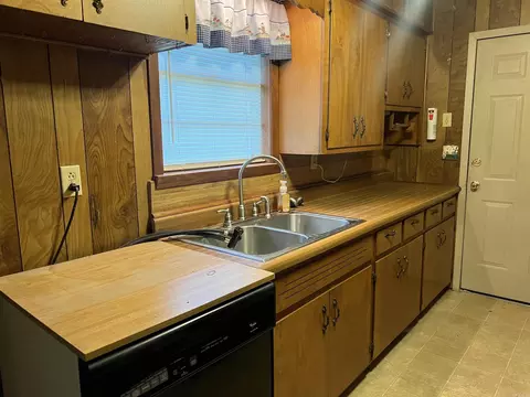 4913 Fergusson, Pine Bluff, AR 71603 photo 4