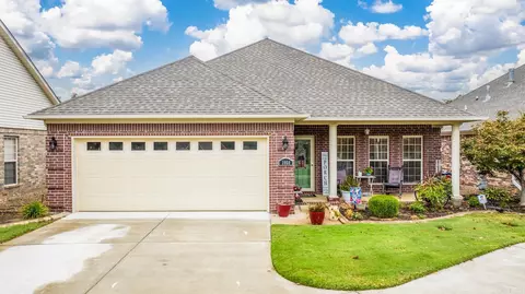 2950 Robert Ott Cir, Conway, AR 72034 photo 1