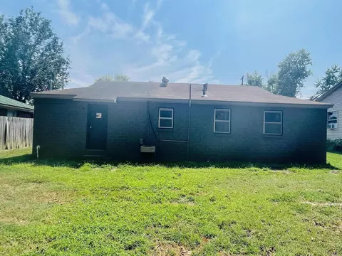1310 E Riv, Searcy, AR 72143 photo 2