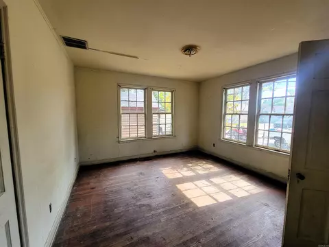 1919 S Linden, Pine Bluff, AR 71603 photo 5