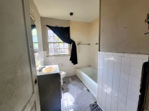 1919 S Linden, Pine Bluff, AR 71603 photo 6
