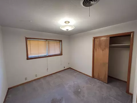 617 N 2nd St, Augusta, AR 72006 photo 8