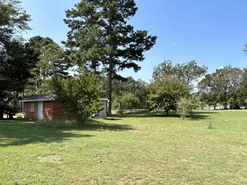 617 N 2nd St, Augusta, AR 72006 photo 23