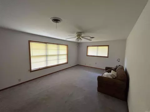 617 N 2nd St, Augusta, AR 72006 photo 4