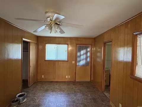 617 N 2nd St, Augusta, AR 72006 photo 11