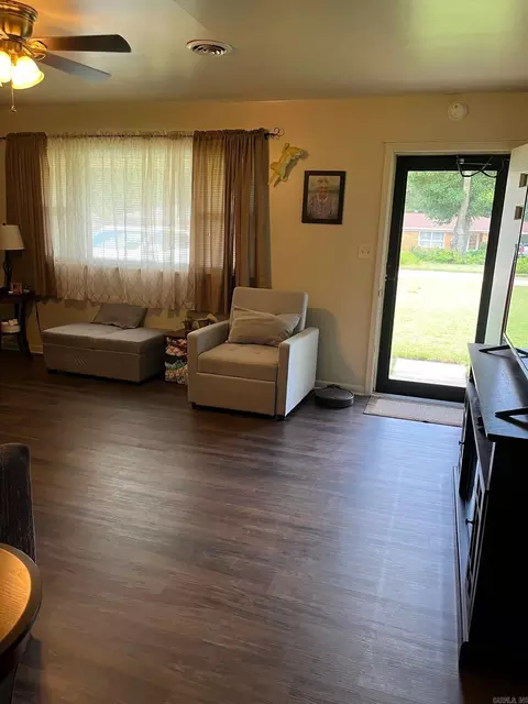 611 Hastings Dr, Kennett, MO 63857 photo 2