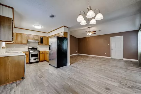 1613 Rushing Cir, Conway, AR 72032 photo 9