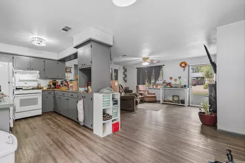 1110 E Vandervort Ave, De Queen, AR 71832 photo 8