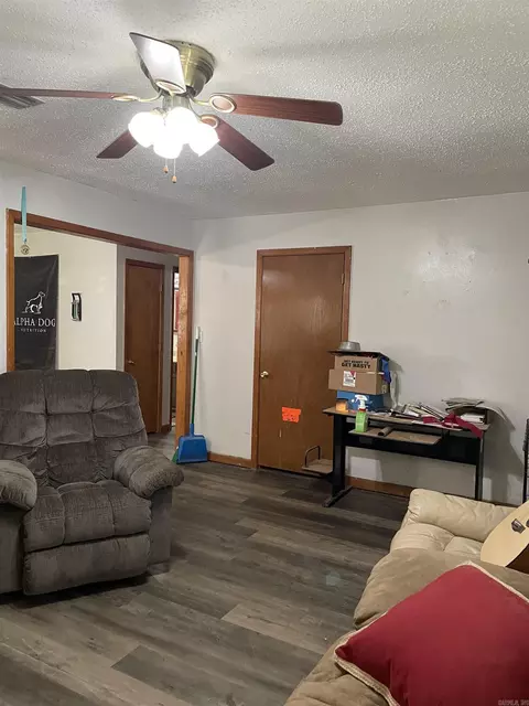 402 S Cypress St, Beebe, AR 72012 photo 3