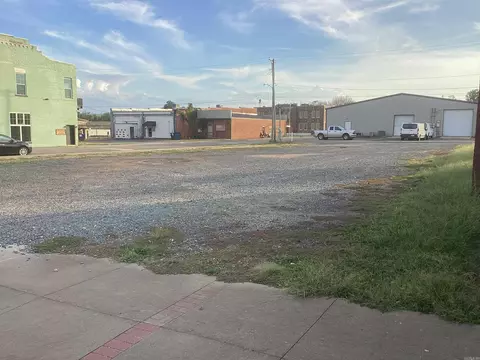 523 Mena St, Mena, AR 71953 photo 6