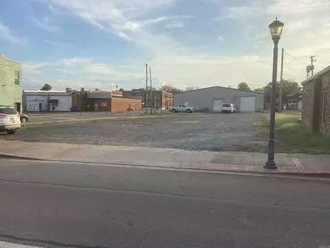 523 Mena St, Mena, AR 71953 photo 1